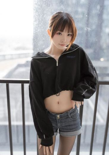 天天摸日日碰天天看_蓝光HD在线观看