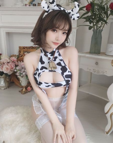 精品偷拍女厕BBB亚瑟_BD英语在线播放观看
