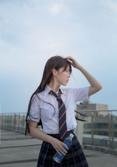动漫美女被乳涩涩免费漫画_BD国语在线手机播放