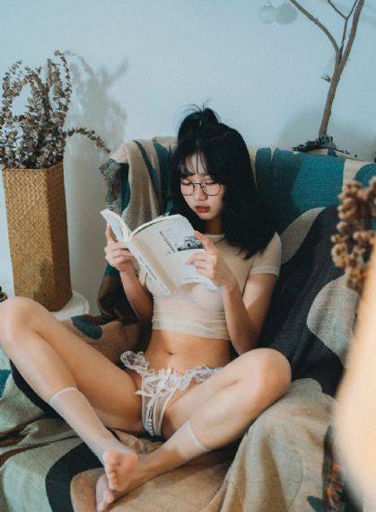 欧美午夜少妇_720在线观看完整版