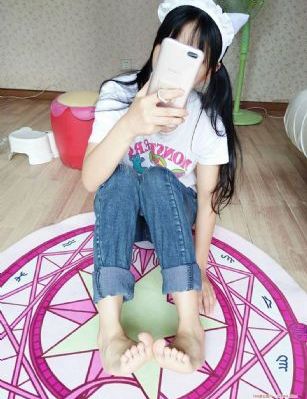 美女把尿囗扒开让男人桶免费_高清完整在线观看