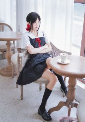 美女脱内衣禁止18以下免费看_720免费电视剧
