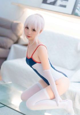 青青草原超碰_超清高清视频播放