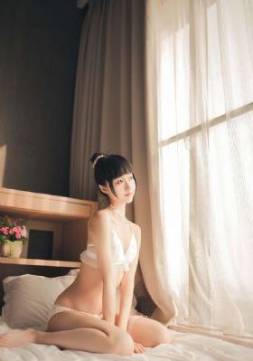 州一区二区三区四区_DVD高清视频播放